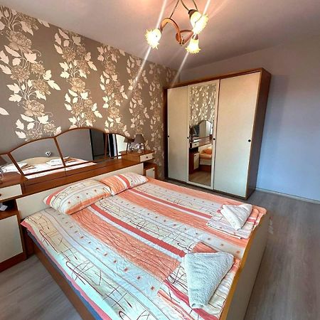 Lux Apartment Sisi Burgas City Exterior foto