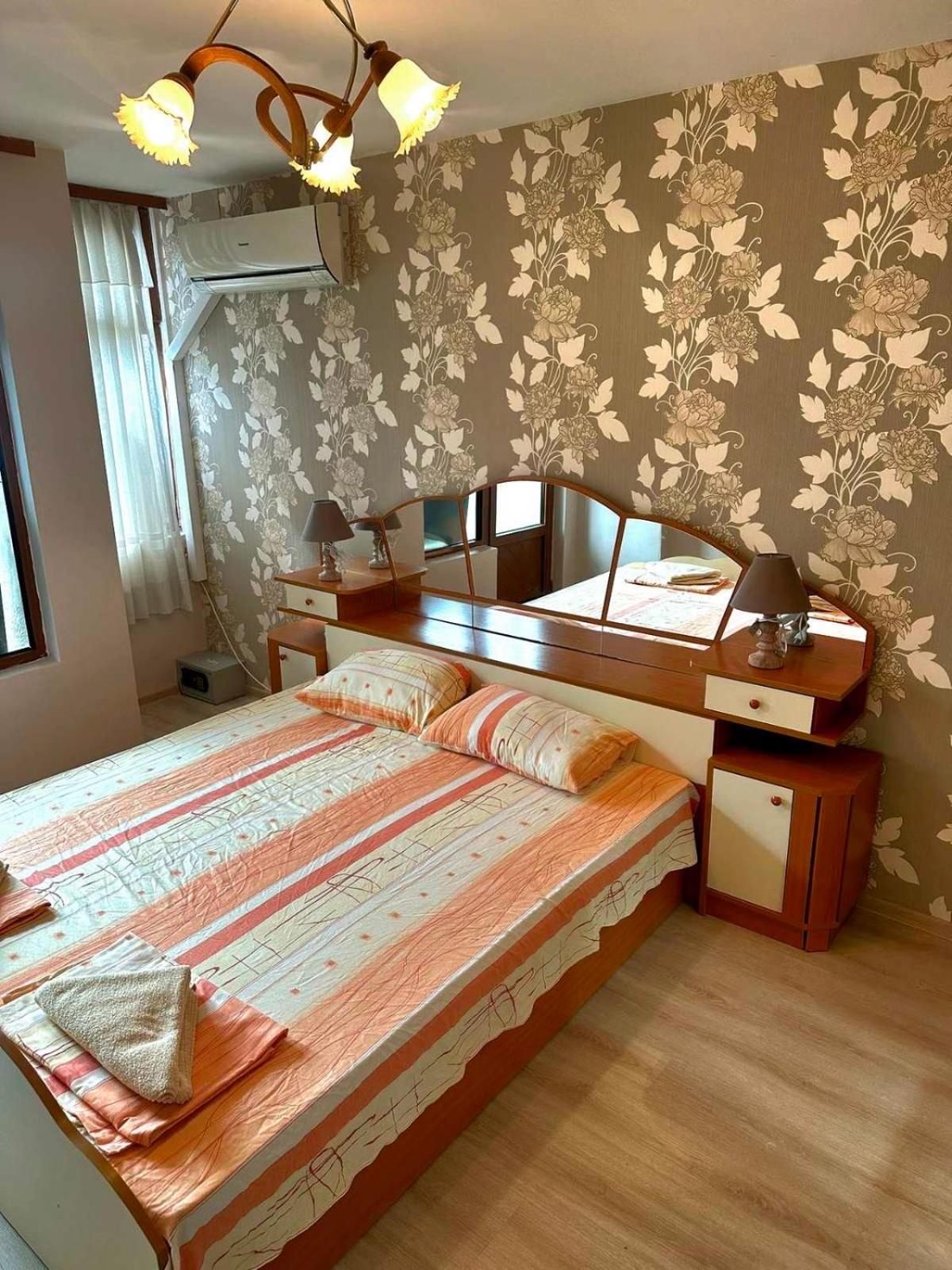Lux Apartment Sisi Burgas City Exterior foto